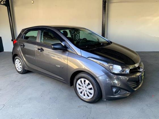 HYUNDAI HB20 1.0 COMFORT 12V FLEX 4P MANUAL HYUNDAI HB20 1.0 COMFORT 12V FLEX 4P MANUAL